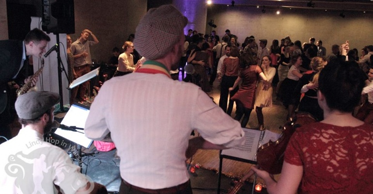 Świąteczny Swing na Pradze