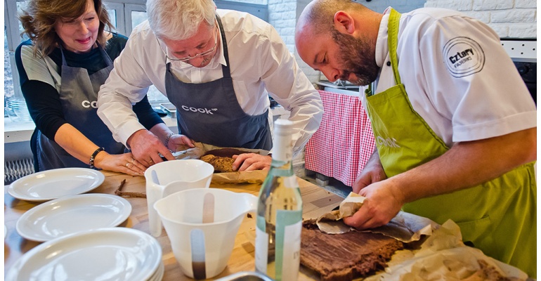 Podziel się młodością, czyli jak aktywizować starsze osoby
