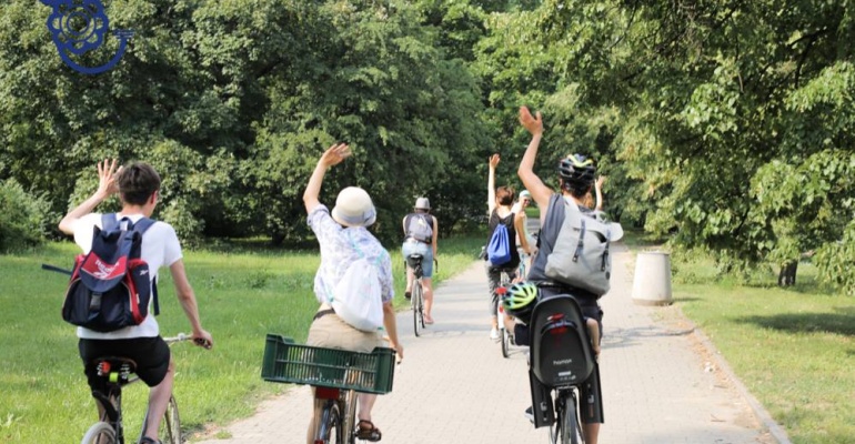 Porzuć internet i przytul drzewo - 33. konkurs Warszawa w kwiatach i zieleni trwa