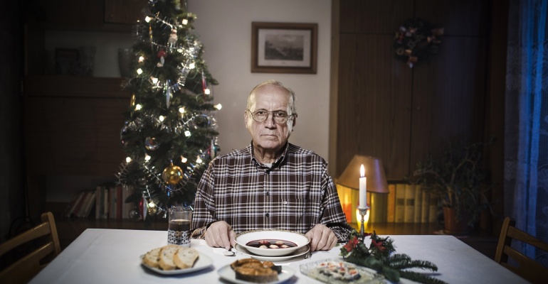 Ufunduj wigilię dla starszej, samotnej osoby
