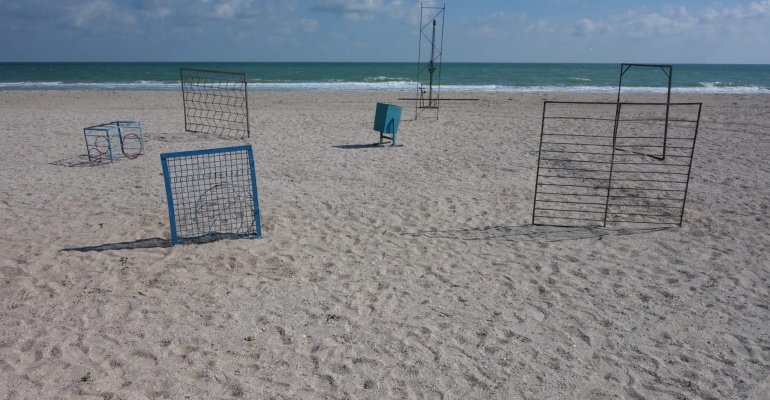 Stan Zagrożenia. Wystawa i czytanie performatywne