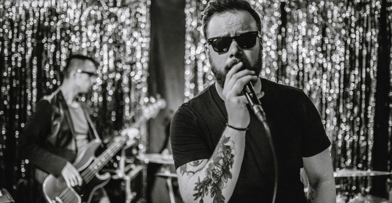 Muzyczna scena Aioli – Krzysztof Płonka już jutro w AIOLI Inspired by Katowice!