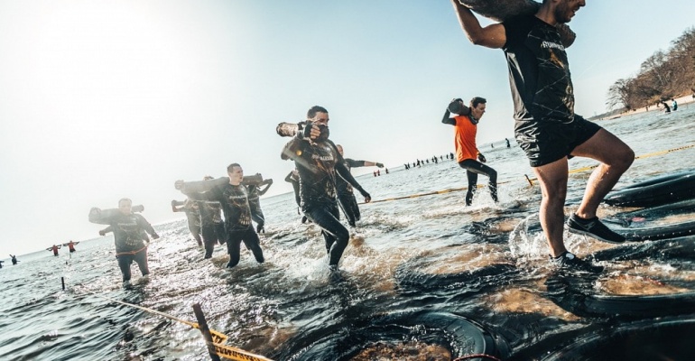 Runmageddon w Trójmieście, start na plaży