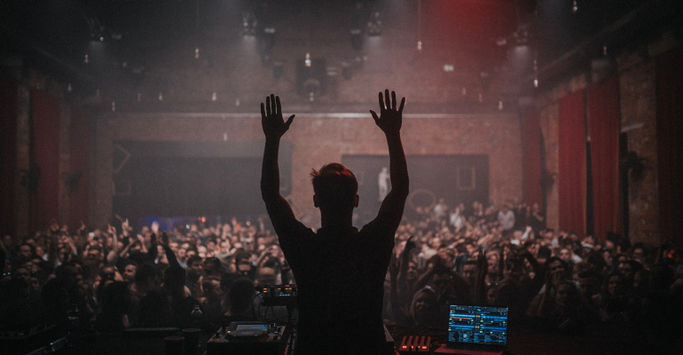 DJRental.store – profesjonalny sprzęt DJ-ski na wyciągnięcie ręki