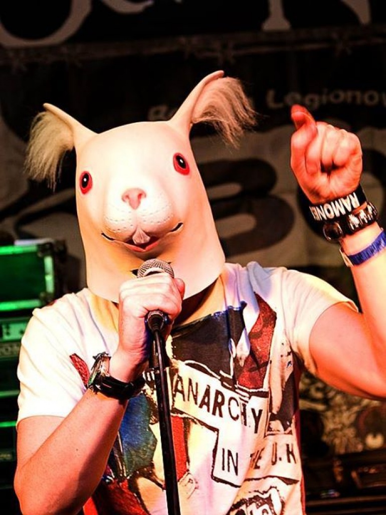 KONCERT ZESPOŁÓW SEXBOMBA I TZN XENNA W TYCHACH