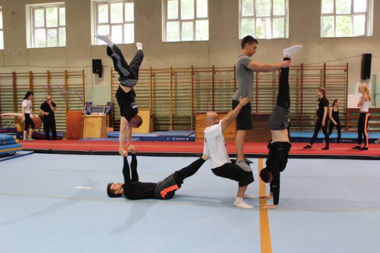 IX EDYCJA WARSZTATÓW AKROBATYCZNYCH - BEZ GRANIC