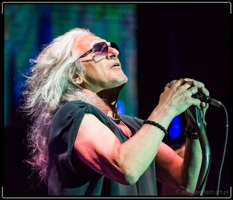 PERFECT AKUSTYCZNIE W NEW YORK