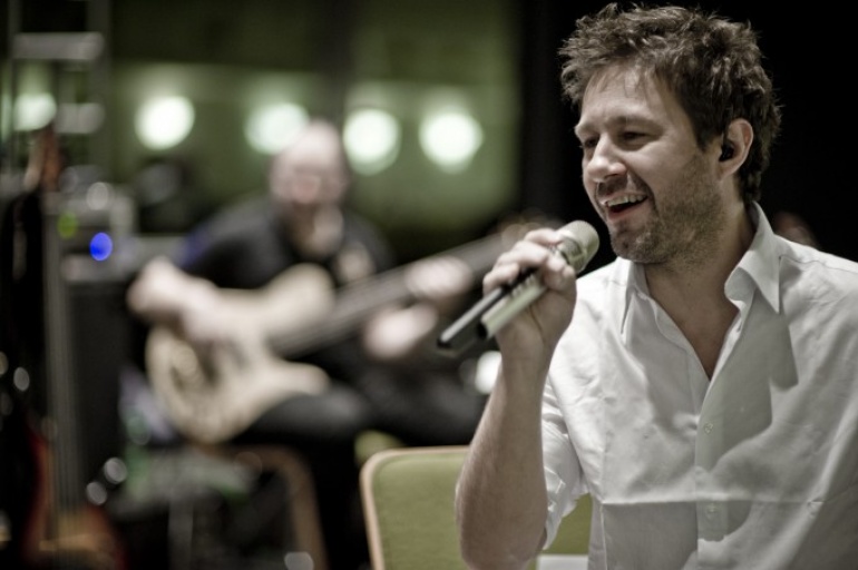 ANDRZEJ PIASECZNY AKUSTYCZNIE