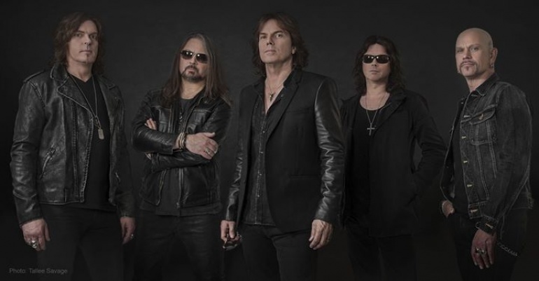 EUROPE / THE VINTAGE CARAVAN / CORIA Koncert