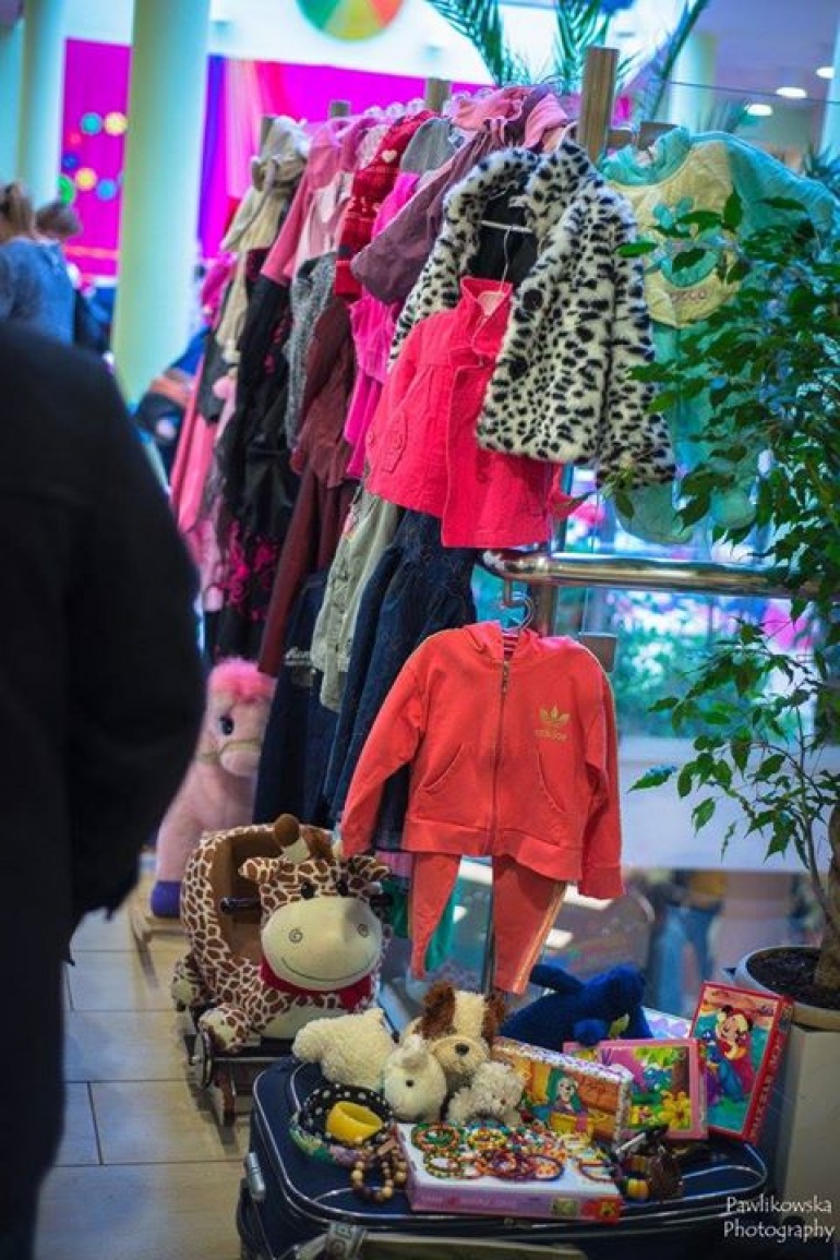 Milanowska wyprzedaż garażowa