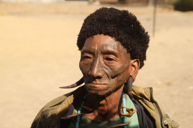 Indie Wschodnie. Z wizytą u plemion.