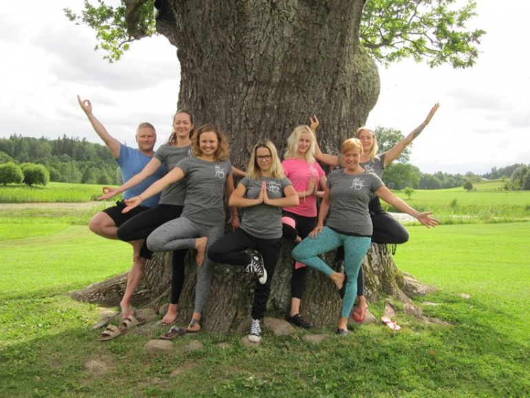 It's Yoga Teacher Training - 3 weeks intensive 200 hours YA
