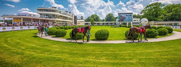 Majówka na Torze Służewiec