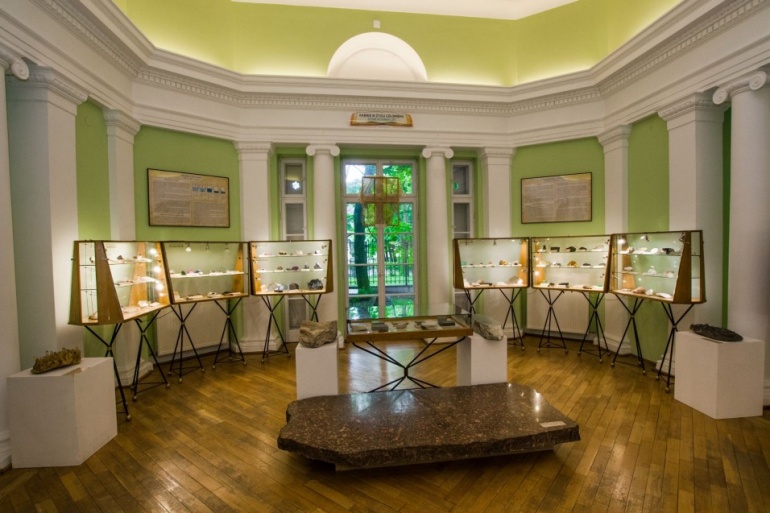 "Kamień w życiu człowieka" wystawa stała w Muzeum Ziemi PAN