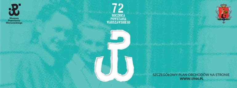 Warszawiacy śpiewają (nie)zakazane piosenki.