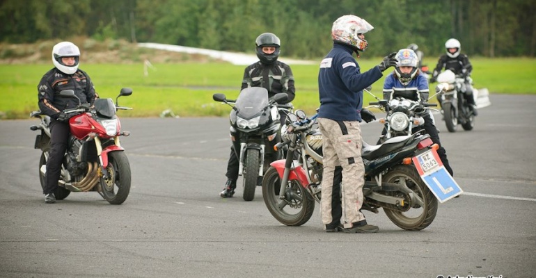 KULIKOWISKO Motocyklowa szkoła Tomka Kulika