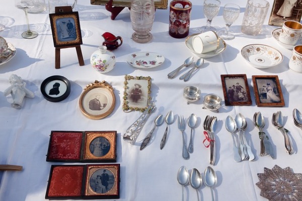 Wyprzedaż garażowa na sadybie, sadyba, wyprzedaż, garażówka 