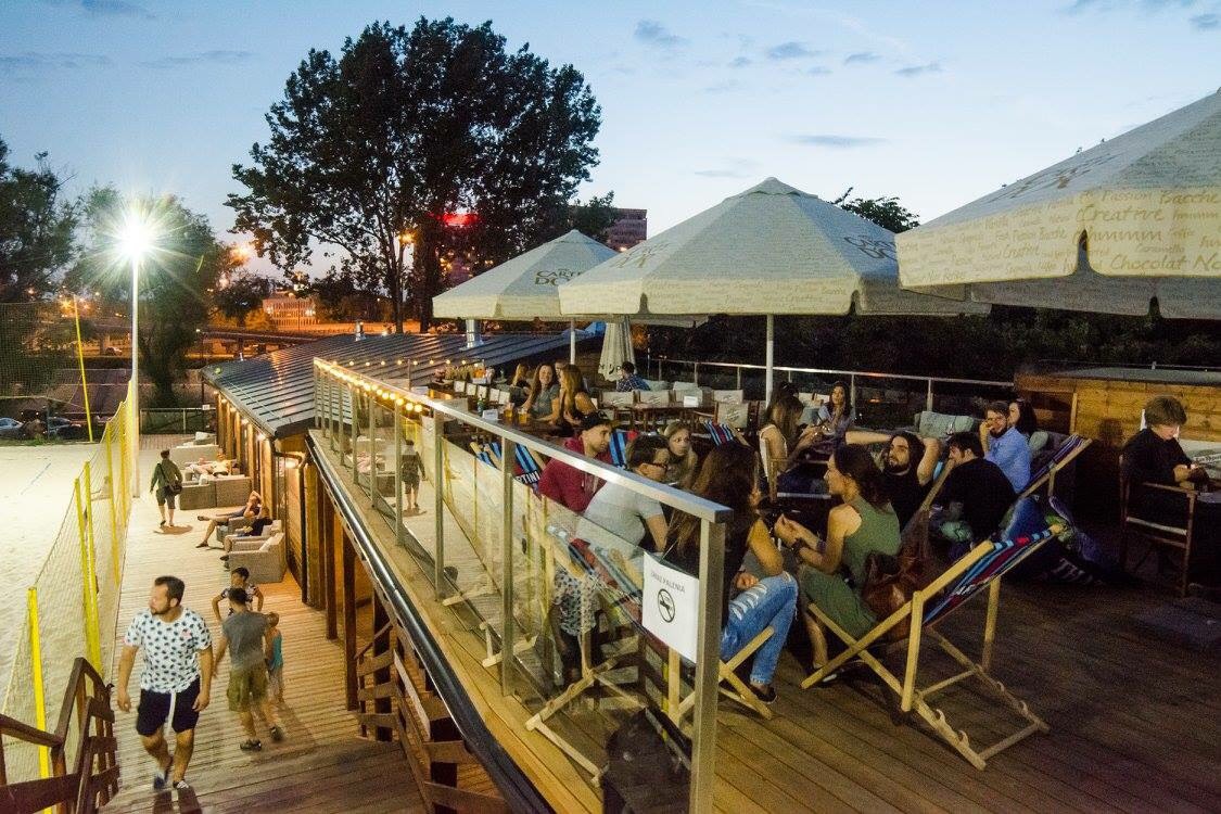 month beach warszawa