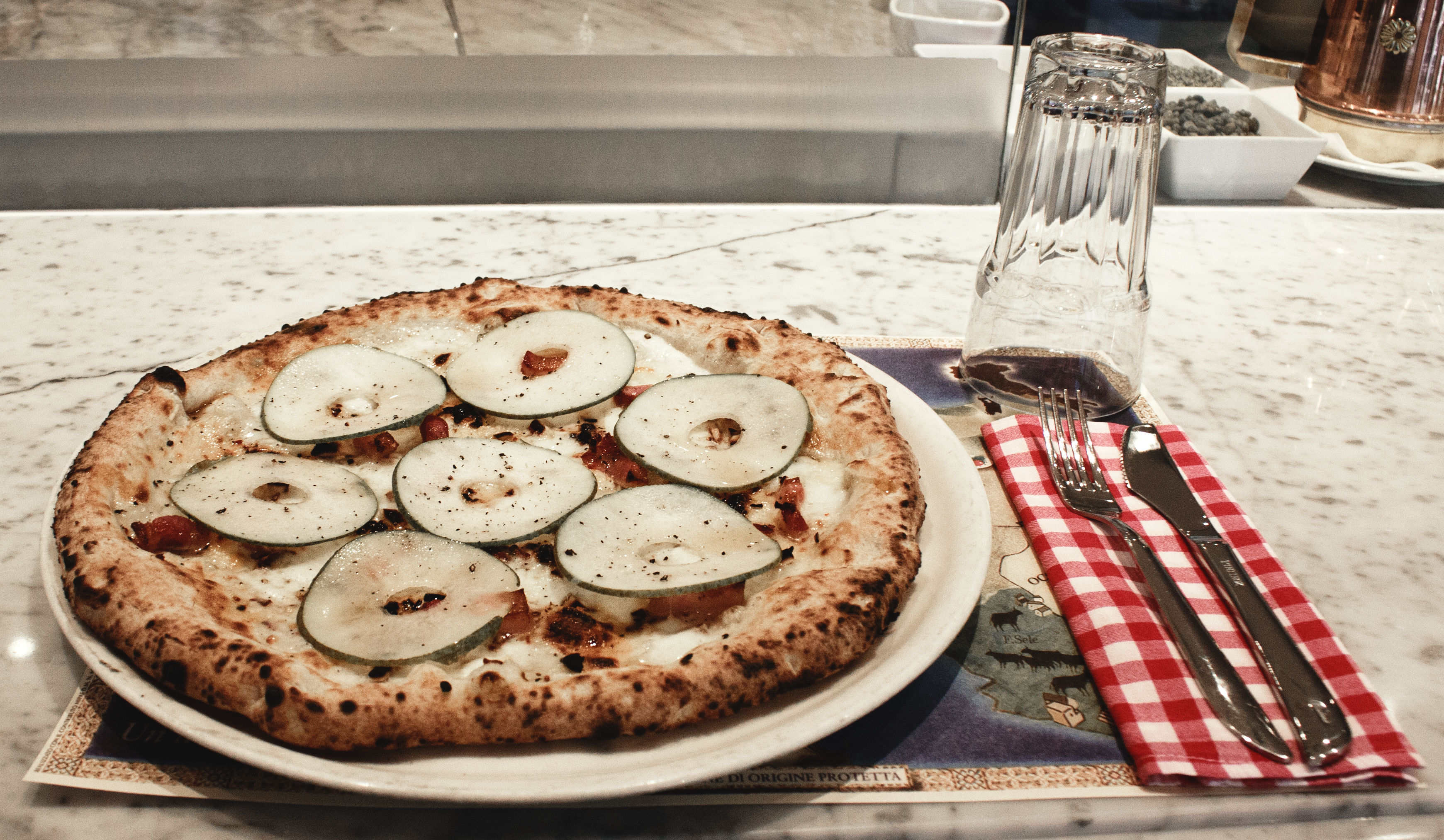 pizza neapolitańska, pizza, dzień pizzy, chmielna 13, mąka i woda