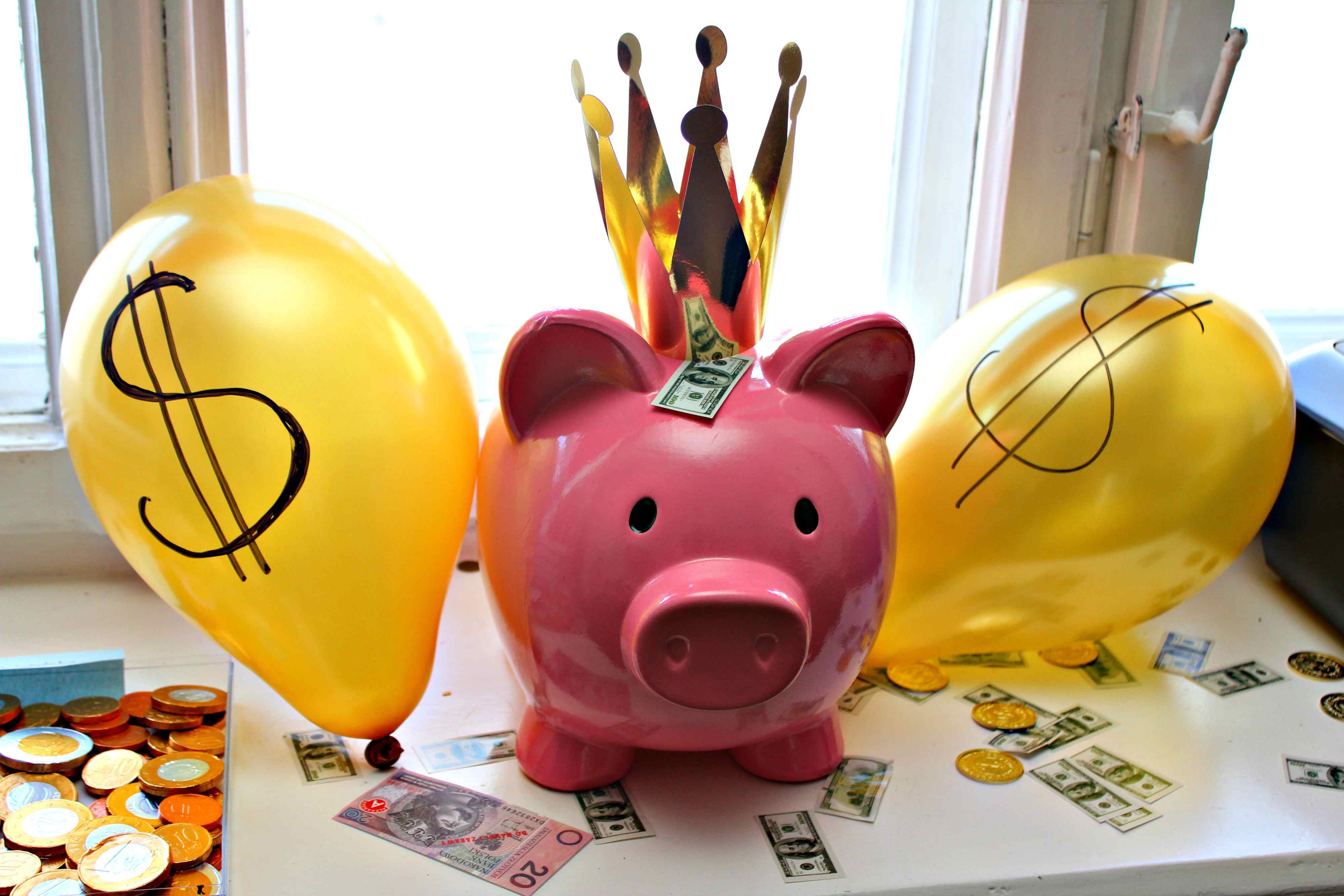 hajs, partybox, gadżety imprezowe, domówka, wygraj gadżety, mnm